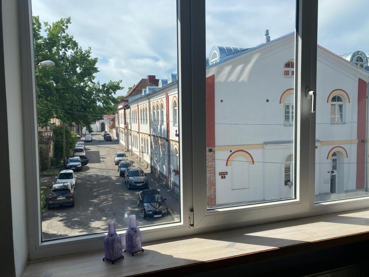 Ohtu Poik 4 City Center Apartment Pärnu Dış mekan fotoğraf